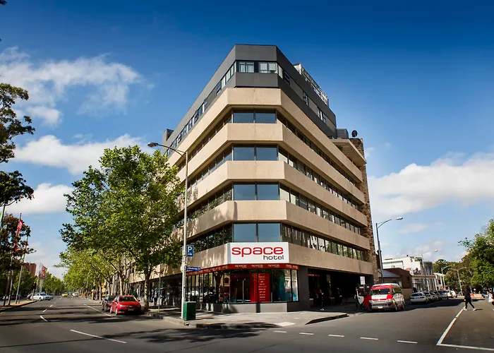 Space Hotel Melbourne