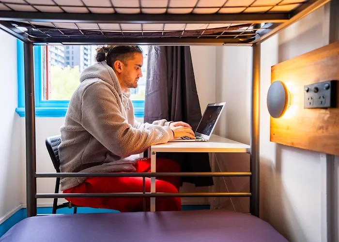 Mad Monkey Melbourne Hostel